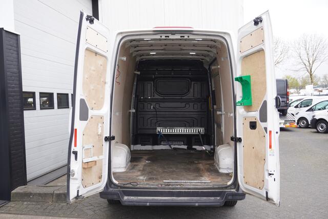 Volkswagen CRAFTER 2.0 TDI 177PK L3H3 EURO 6 - Airco - Cruise - PDC - ¤17.950,- Excl.