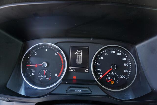 Volkswagen CRAFTER 30 | 140 PK | L3H3 | Cruise | Navi | Stuur- en Stoelverwarming | Voorruitverwarming