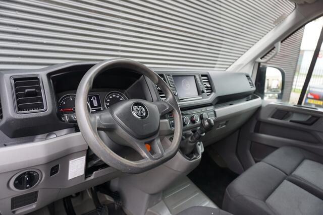 Volkswagen CRAFTER 30 | L3H2 | Airco | Sidebars | Trekhaak | Lichtmetalen Velgen 18 Inch
