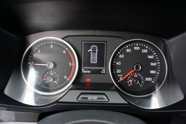 Volkswagen CRAFTER 30 | L3H2 | Airco | Sidebars | Trekhaak | Lichtmetalen Velgen 18 Inch
