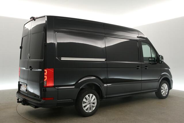Volkswagen CRAFTER 2.0 TDI DSG HIGHLINE EXCLUSIVE L3H3 | FACELIFT MODEL | BPM VRIJ | NIEUW 3000KG TREKHAAK VIRTUAL ADAPTIVE CRUISE LED 140PK CARPLAY 17"LMV