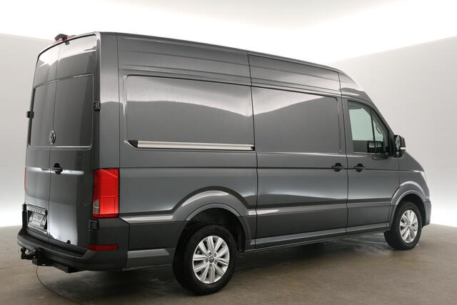Volkswagen CRAFTER 2.0 TDI DSG HIGHLINE EXCLUSIVE L3H3 | FACELIFT MODEL | BPM VRIJ | NIEUW 3000KG TREKHAAK VIRTUAL ADAPTIVE CRUISE LED 140PK CARPLAY 17"LMV