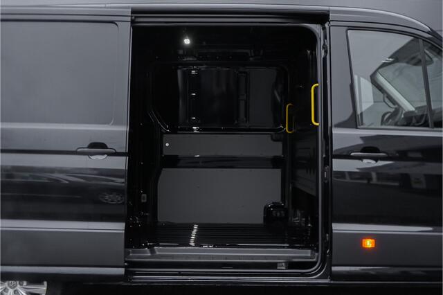 Volkswagen CRAFTER 35 2.0 TDI L3H2 ACC Dubbel Schuifdeur BPM Vrij Facelift LED