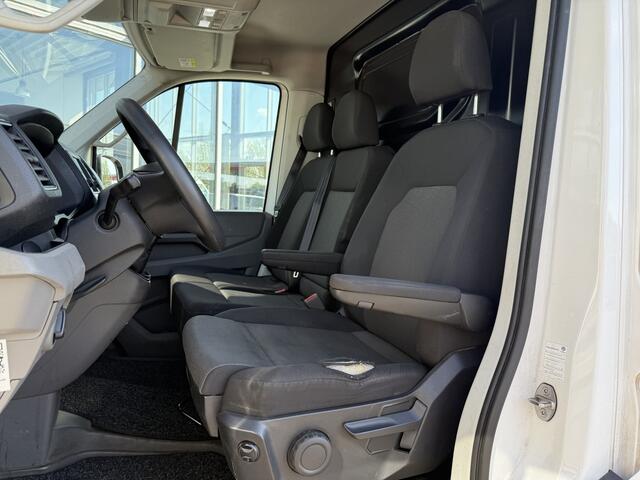 Volkswagen CRAFTER 30 2.0 TDI L3H3 Highline | NL-auto | 1e eig | Multif stuur | Navi | Carplay | Camera