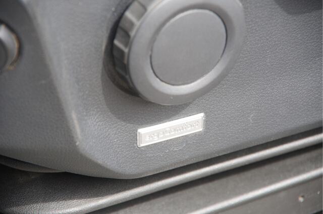 Volkswagen CRAFTER 50 2.0 TDI L4 177PK PICK-UP, 3.5T TREKGEW., DUBBEL LUCHT, CRUISE, AIRCO, BLUETOOTH, OPENLAADBAK, OPEN LAADBAK,