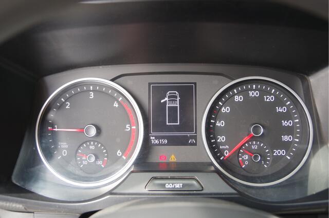 Volkswagen CRAFTER 50 2.0 TDI L4 177PK PICK-UP, 3.5T TREKGEW., DUBBEL LUCHT, CRUISE, AIRCO, BLUETOOTH, OPENLAADBAK, OPEN LAADBAK,