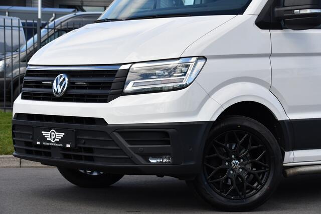 Volkswagen CRAFTER 35 2.0 TDI L4H3 Black & White Edition Highline Camera, Cruise, 177PK, Carplay, Stoelverwarming, LED, 2 x Schuifdeur, Automaat, Sensoren, Trekhaak, Uniek!