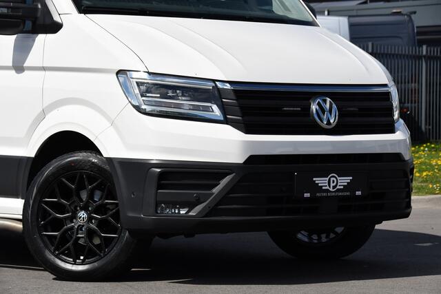 Volkswagen CRAFTER 35 2.0 TDI L4H3 Black & White Edition Highline Camera, Cruise, 177PK, Carplay, Stoelverwarming, LED, 2 x Schuifdeur, Automaat, Sensoren, Trekhaak, Uniek!