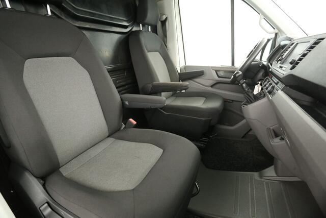 Volkswagen CRAFTER 35 2.0 TDI L3H3 140PK | 3000KG Trekgew. Airco Cruise Carplay Navigatie PDC Imperiaal Elektrpakket