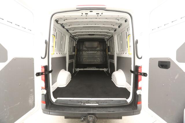 Volkswagen CRAFTER 30 2.0 TDI L3H2 177PK 3000KG Trekgew. Automaat DSG Airco Cruise Carplay 2xSchuifdeur Navi 3 Pers Trekhaak