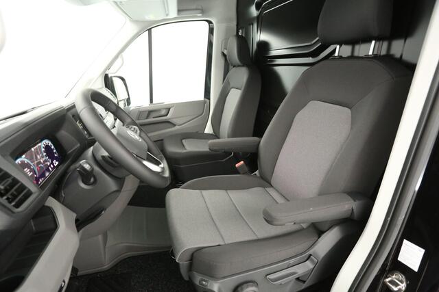 Volkswagen CRAFTER 2.0 TDI DSG HIGHLINE EXCLUSIVE L3H3 | FACELIFT MODEL | BPM VRIJ | NIEUW 3000KG 2XSCHUIFDEUR TREKHAAK VIRTUAL ADAPTIVE CRUISE LED 140PK CARPLAY 17"LMV