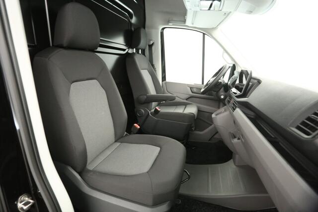 Volkswagen CRAFTER 2.0 TDI DSG HIGHLINE EXCLUSIVE L3H3 | FACELIFT MODEL | BPM VRIJ | NIEUW 3000KG 2XSCHUIFDEUR TREKHAAK VIRTUAL ADAPTIVE CRUISE LED 140PK CARPLAY 17"LMV