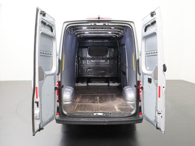 Volkswagen CRAFTER 2.0TDI 140PK L3H3 Highline | Navigatie | Camera | Airco | Cruise
