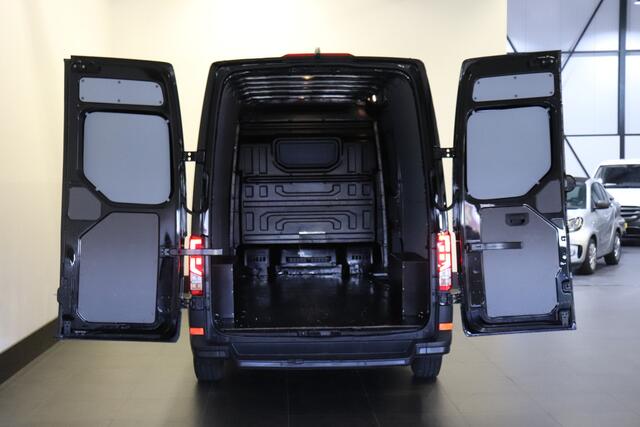 Volkswagen CRAFTER 2.0 TDI 140PK L4H3 Automaat EURO 6 - Airco - Navi - Cruise - ¤ 21.950,- Excl.