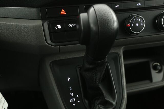 Volkswagen CRAFTER 35 2.0 TDI L3H3 141PK DSG 3000KG Trekgew. Automaat Airco Cruise 3 Persoons Elektrpakket