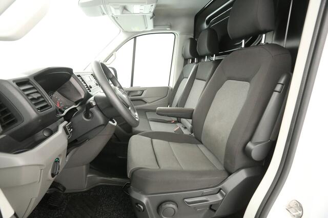 Volkswagen CRAFTER 35 2.0 TDI L3H3 141PK DSG 3000KG Trekgew. Automaat Airco Cruise 3 Persoons Elektrpakket