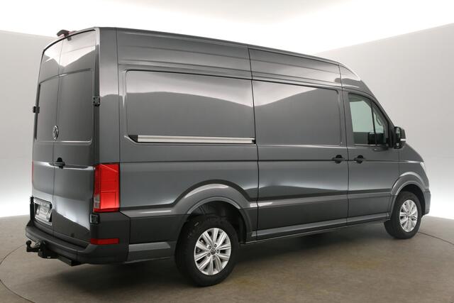 Volkswagen CRAFTER 2.0 TDI DSG HIGHLINE EXCLUSIVE L3H3 | FACELIFT MODEL | BPM VRIJ | NIEUW 3000KG TREKHAAK VIRTUAL ADAPTIVE CRUISE LED 140PK CARPLAY 17"LMV