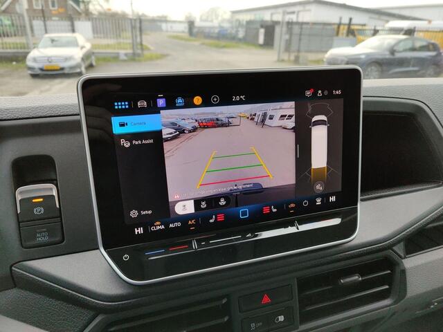Volkswagen CRAFTER 35 2.0 TDI 177pk Automaat L3H3 Exclusive 35 2.0 TDI L3H3 Exclusive | BPM-vrij | Geveerde stoel | Climatronic