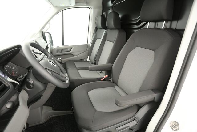 Volkswagen CRAFTER 30 2.0 TDI L3H3 | BPM Vrij | 140PK | Airco Cruise Carplay Navigatie Parkeersensoren 3 Persoons