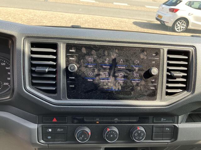 Volkswagen CRAFTER 35 2.0 TDI 102pk L3H3 Highline · Camera · Apple/Android Car Play · Cruise Control · Trekhaak · Betimmering · Navigatie · All Season Banden · Garantie t/m 26-04-2027 of 100.000km