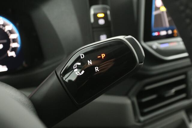 Volkswagen CRAFTER 30 2.0 TDI L3H3 Exclusive | FACELIFT MODEL!! NIEUW!! | BPM VRIJ | VIRTUAL COCKPIT CRUISE LED 140PK 3000KG TREKHAAK CARPLAY 17"LMV