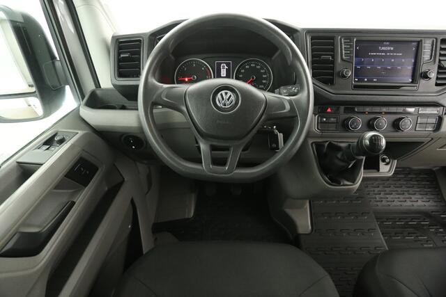 Volkswagen CRAFTER 30 2.0 TDI L3H2 140PK Airco Camera Cruise Carplay Trekhaak 3 Persoons Elektrpakket