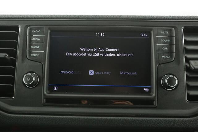 Volkswagen CRAFTER 30 2.0 TDI L3H2 140PK Airco Camera Cruise Carplay Trekhaak 3 Persoons Elektrpakket