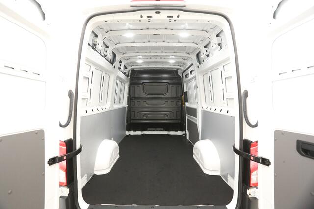Volkswagen CRAFTER 35 2.0 TDI L3H3 | BPM VRIJ | 141PK Airco LED Camera Carplay Cruise Navigatie PDC 3 Persoons Elektrpakket