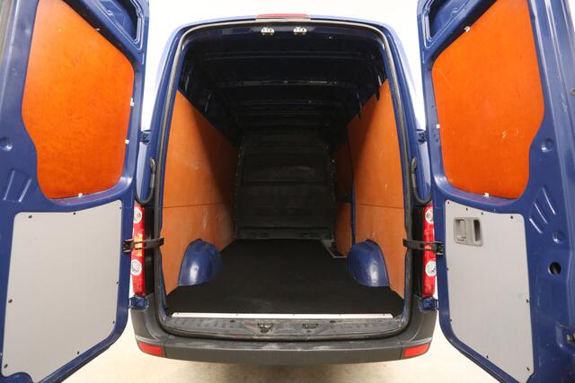 Volkswagen CRAFTER 28 2.0 TDI L2H2 Airco Cruise 3 Persoons Bluetooth Elektrpakket Schuifdeur