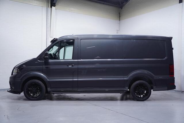 Volkswagen CRAFTER 2.0 TDI 140 pk L3H2 DSG Aut. Edition 19" LMV Navi, Camera, V+A Spoiler, Treeplanken, PDC V+A, BPM Vrij, 3-Zits