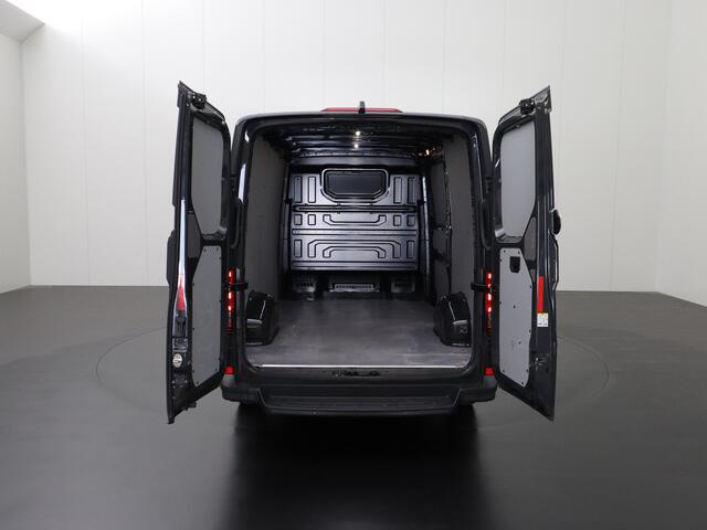 Volkswagen CRAFTER 2.0TDI 140PK L3H2 Highline | Navigatie | Camera | Airco | Cruise | Betimmering
