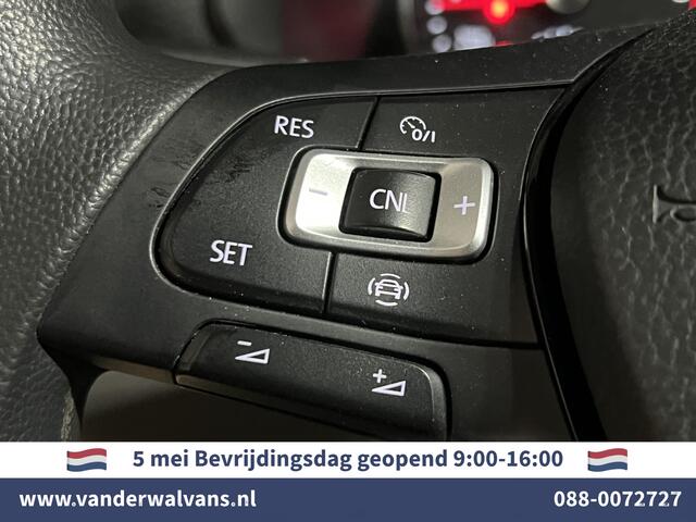 Volkswagen CRAFTER 2.0 TDI 141pk L3H3 L2H2 Euro6 Airco | Camera | Apple Carplay | Android Auto | Cruisecontrol Parkeersensoren, Bijrijdersbank
