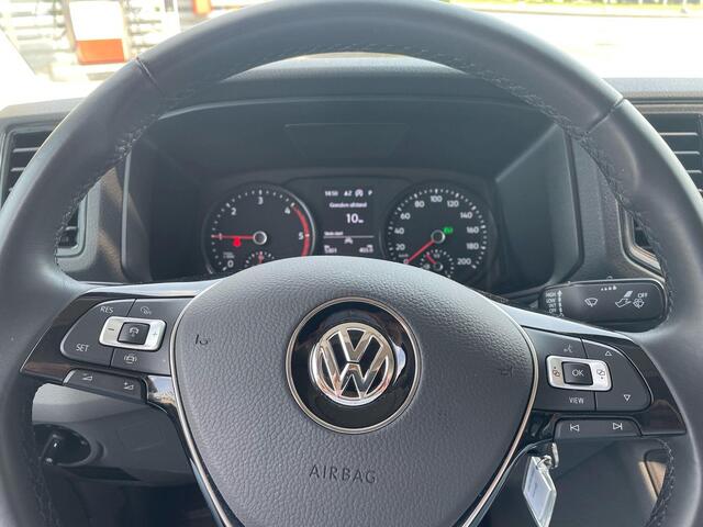 Volkswagen CRAFTER 35 2.0 TDI L3H3 Exclusive | Hero Uitvoering | Airco | 18"lm velgen | 3 zits | dakspoiler | Zonneklep | Trekhaak | Led koplampen | multifunctioneel stuurwiel |