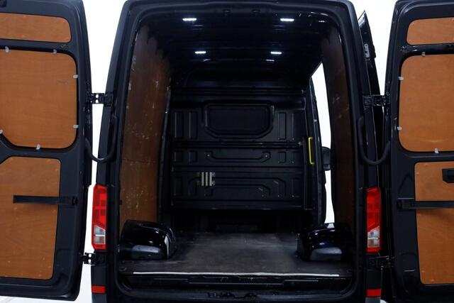 Volkswagen CRAFTER 50 2.0 TDI 177pk DSG-Automaat L3H3 (L2H2) Camera/Navi/Trekhaak 3500kg 01-2021