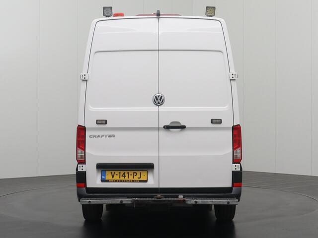 Volkswagen CRAFTER 2.0TDI 140PK L3H3 Highline | Trekhaak 3000Kg | Airco | Camera | Betimmering