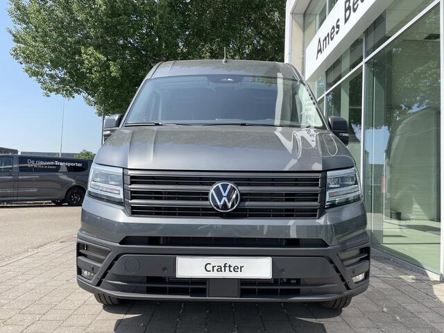 Volkswagen CRAFTER 35 2.0 TDI L3H3 Highline 140 Pk Automaat | Trekhaakvoorbereiding | App-Connect | 3 Zits