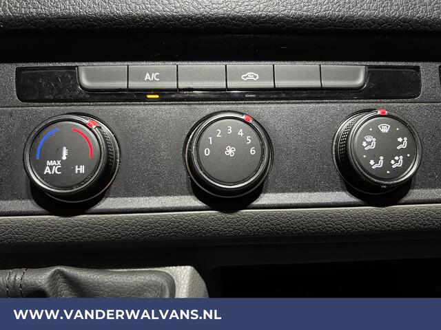 Volkswagen CRAFTER 2.0 TDI 141pk L3H2 L2H1 Euro6 Airco | Camera | Apple Carplay | Android Auto Bijrijdersbank