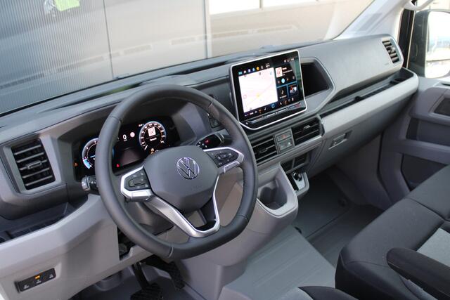 Volkswagen CRAFTER 35 2.0 TDI L3H3 177pk - Facelift - 2x Schuifdeur - Navigatie - LED - Geveerde stoel - Virtual cockpit - Camera - Trekhaak - Stoelverwarming - Rijklaar