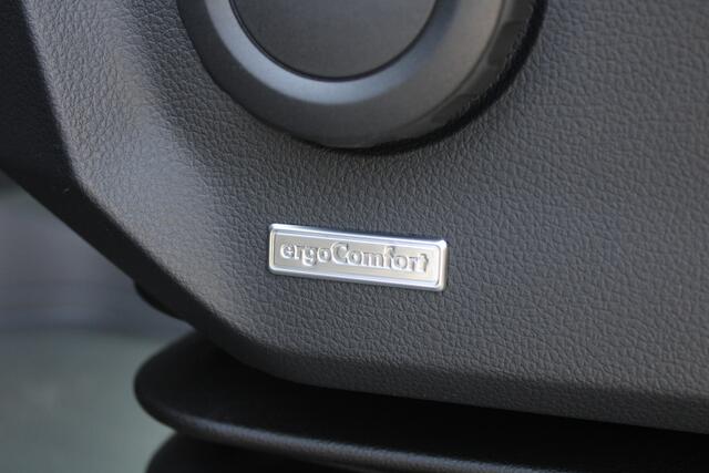 Volkswagen CRAFTER 35 2.0 TDI L3H3 177pk - Facelift - 2x Schuifdeur - Navigatie - LED - Geveerde stoel - Virtual cockpit - Camera - Trekhaak - Stoelverwarming - Rijklaar
