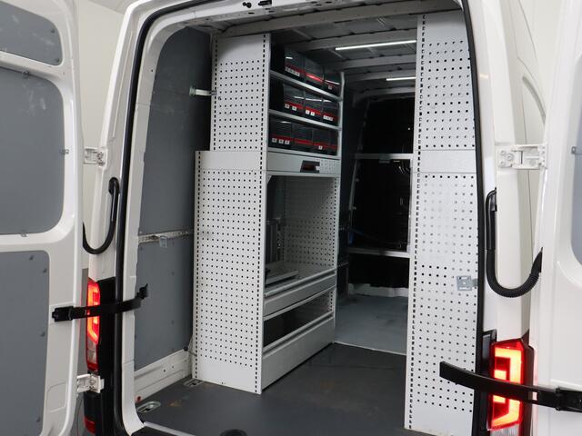 Volkswagen CRAFTER 2.0TDI 140PK DSG Automaat L3H3 | Kastinrichting | Navigatie | Camera | Airco | Cruise