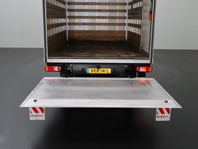 Volkswagen CRAFTER 2.0TDI 140PK Bakwagen+Laadklep | Zijdeur | Dakspoiler | Navigatie | Camera | 3-Persoons