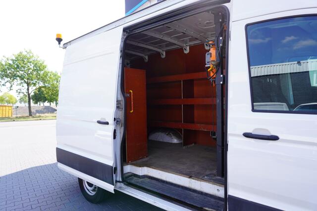 Volkswagen CRAFTER 2.0 TDI 140PK L3H3 - EURO 6 - Airco - Cruise - Imperiaal - PDC - ¤ 19.950,- Excl.