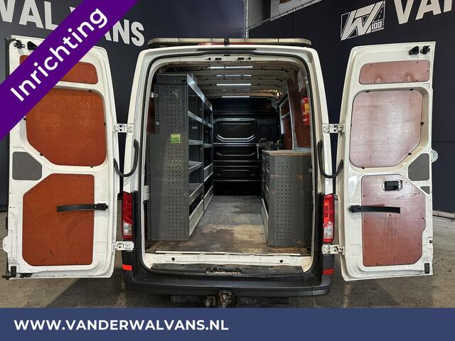 Volkswagen CRAFTER 2.0 TDI 177pk 3500kg Trekhaak L3H3 L2H2 Inrichting Euro6 Airco | Camera | Navigatie | Apple Carplay Android Auto, Cruiscontrol, Chauffeursstoel, Verwarmde Voorruit, Parkeersensoren