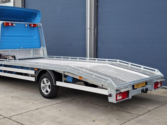 Volkswagen CRAFTER 35 2.0 TDI L4 Trendline OPRIJWAGEN / AMBULANCE / TRAILER / EURO 6 / LAADVERMOGEN 1377 KG !!