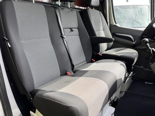 Volkswagen CRAFTER 50 2.0 TDI L2H2 Werkplaats inrichting Kast Inrichting Servicewagen Trekhaak 3500kg Omvormer Airco Cruise controle 1e eigenaar Dealer onderhouden Euro 6 Bpm vrij