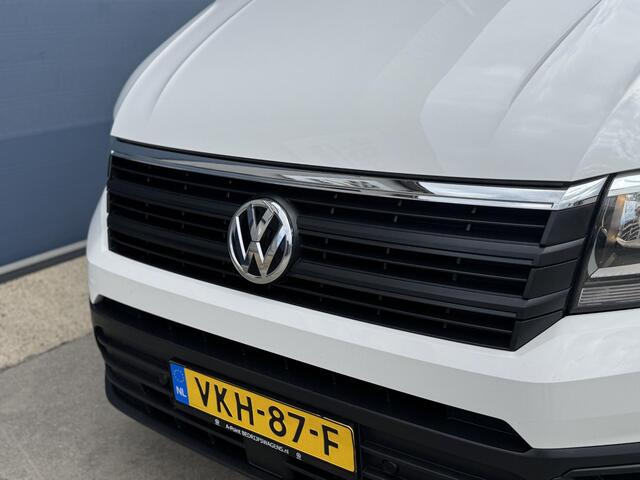 Volkswagen CRAFTER 35 2.0 TDI L4H3 LAADKLEP / AUTOMAAT / CAMERA / NAVI / CARPLAY