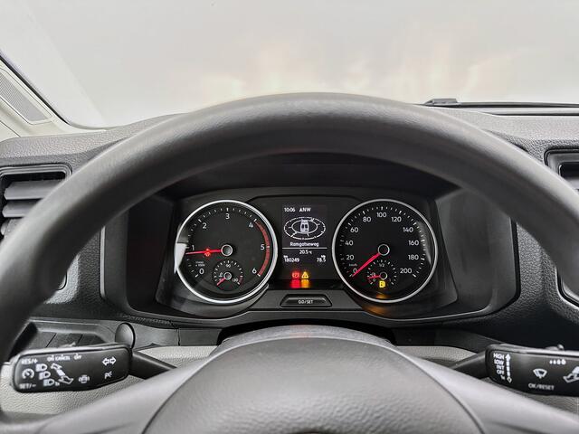 Volkswagen CRAFTER 35 2.0 TDI L3H3 Navigatie Inrichting Achteruitrijcamera met sensoren Cruise control
