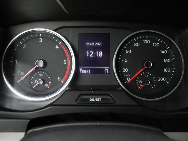 Volkswagen CRAFTER 2.0TDI L3H3 Highline | Trekhaak | Navigatie | Airco | Cruise | Parkpilot | Betimmering