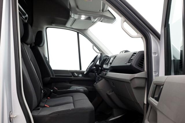 Volkswagen CRAFTER 35 2.0 TDI 177pk RWD L3H3 (L2H2) Highline LED/Inrichting/Trekhaak 3500kg 05-2020