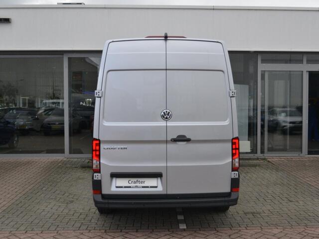 Volkswagen CRAFTER 35 2.0TDi 140pk Highline L3H3 | Achteruitrijcamera | Middelhoog dak | Multifunctioneel stuurwiel | Navigatiesyst. discover media | Led-laadruimteverlichting |